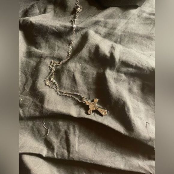 Host pick beautiful WHITE OPAL DESIGN CROSS NECKLACE - Picture 3 of 3